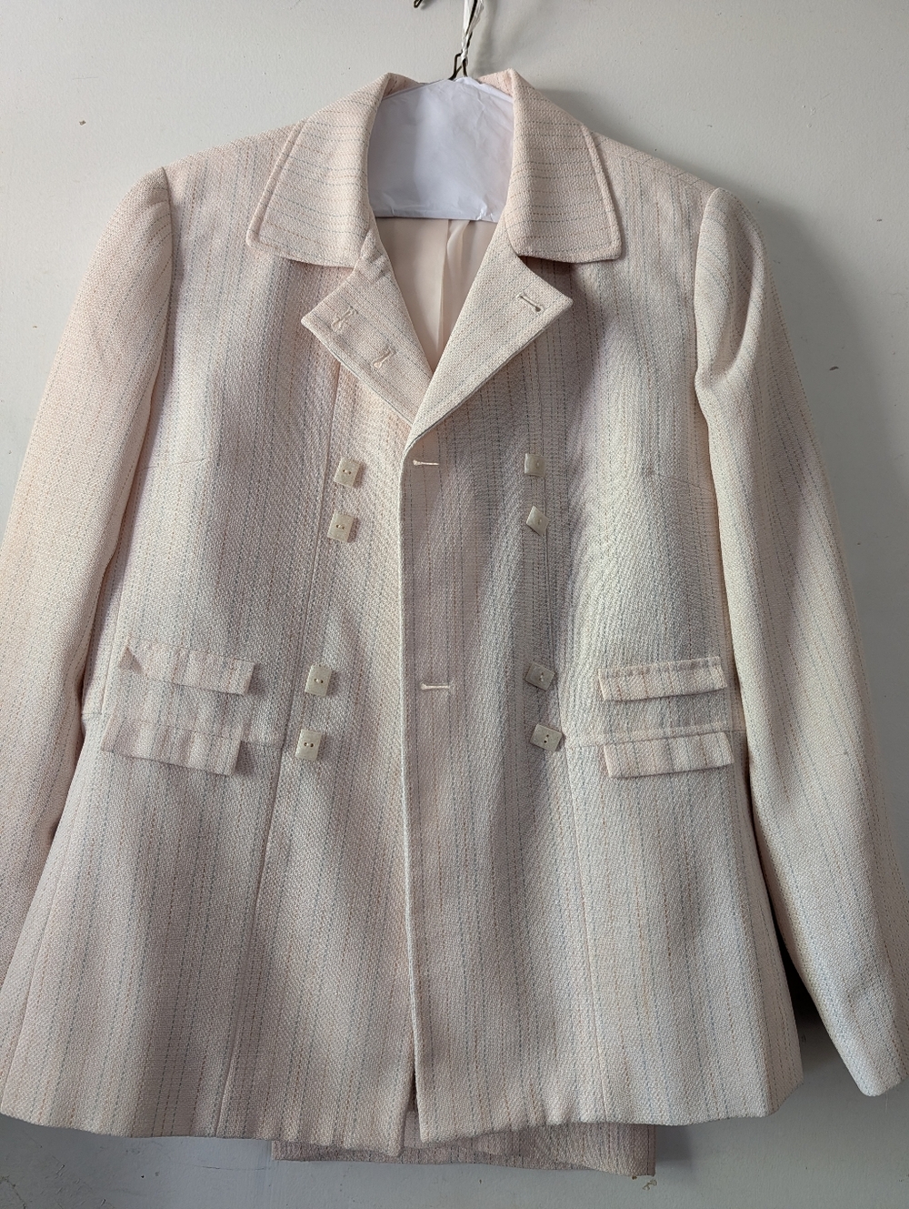 Larry Levine Soft Blush Double-Breasted Blazer